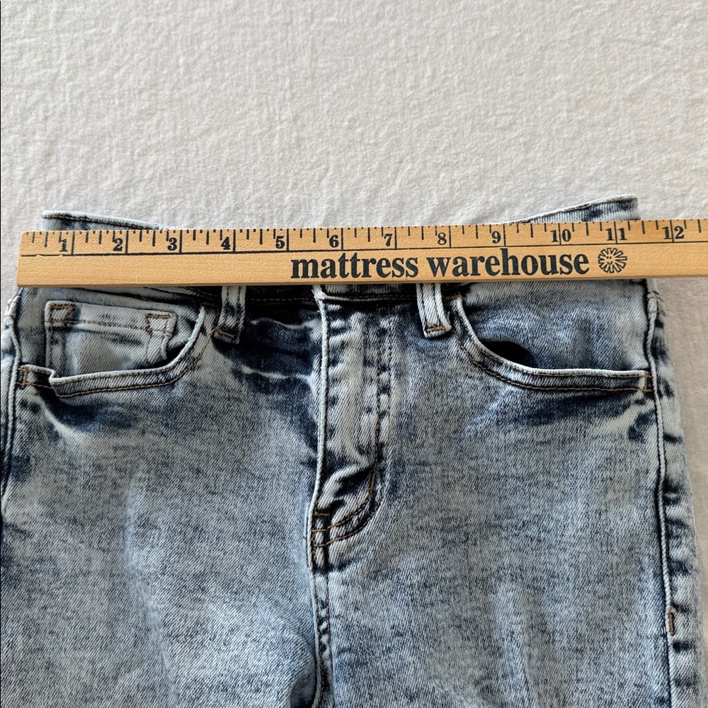 Vervet Los Angeles Womens size 24 Distressed High-Rise Crop Flare Jeans AcidWash - Picture 8 of 16